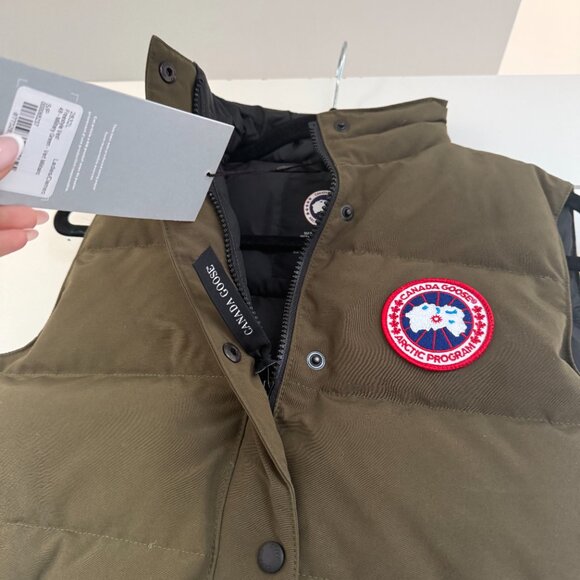 NWT Canada Goose Ladies Freestyle Vest In Military Green Quilted Down Filled - Picture 7 of 9